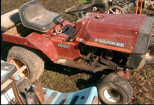 My Dynamark 836 and John Deere 100 27738310