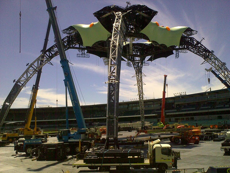 U2 360º Tour - 18-12-10-Perth (Australia) Subiaco Oval Stadium.- Fotos, crónicas etc 20839010