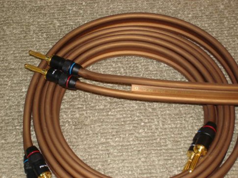 Van Den Hul M.C. D352 Hybrid speaker cable (Sold)