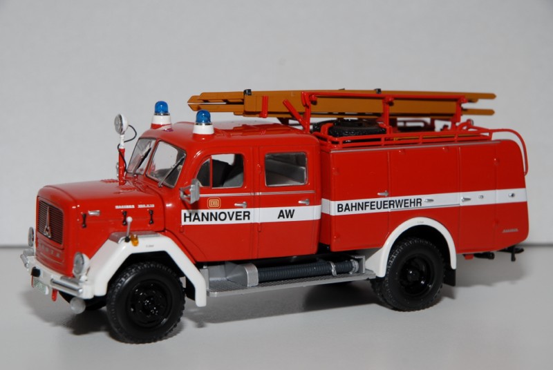 Quelques véhicules de pompiers. Ppm_0316