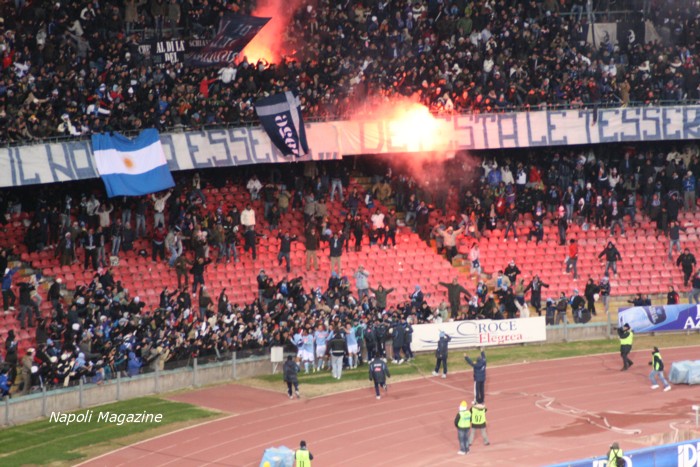 Naples - Steaua Bucarest 15.12.2010 Img83510