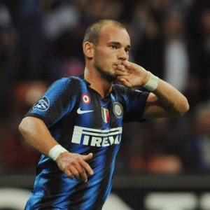 Sneijder: "Nje Vit Me Mourinhon Vlen Shume..."   (05.11.2010) Wesley10