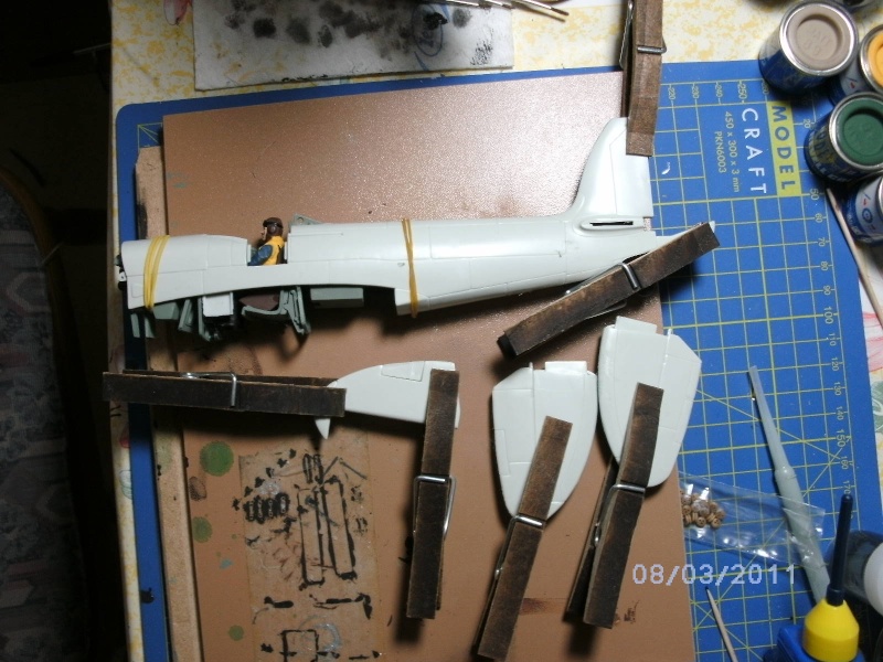 Spitfire Mk.22/24 in 1:32 von Revell Pictru10