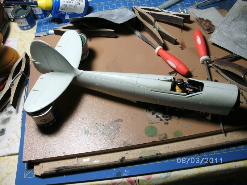 Spitfire Mk.22/24 in 1:32 von Revell Pictru12