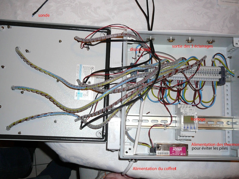 montage électronnique d'un programmateur horaire avec affichage lcd P1050718