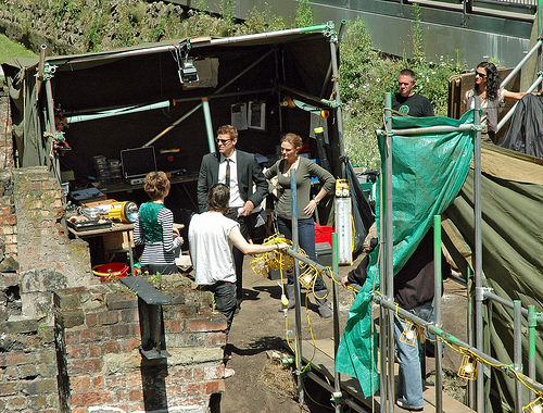 Emily with the cast of Bones Onset210