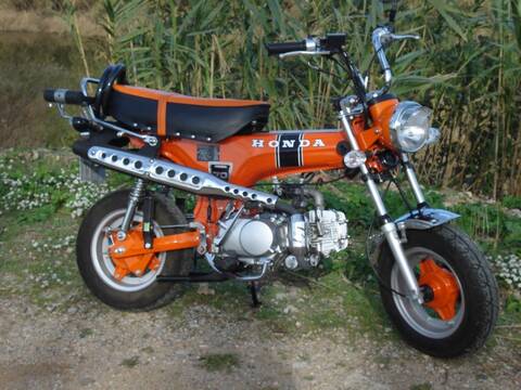 Mon Dax 125 "Orange mécanique"