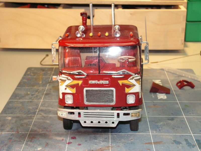 GMC Astro von AMT in 1:25 Gmc_ne10