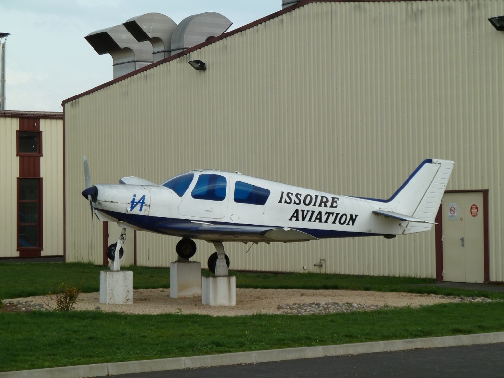 Aérodrome d'Issoire - le Broc P1010113