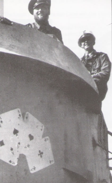La guerre sous-marine et de surface 1939 - 1945 - Page 33 107_ki24
