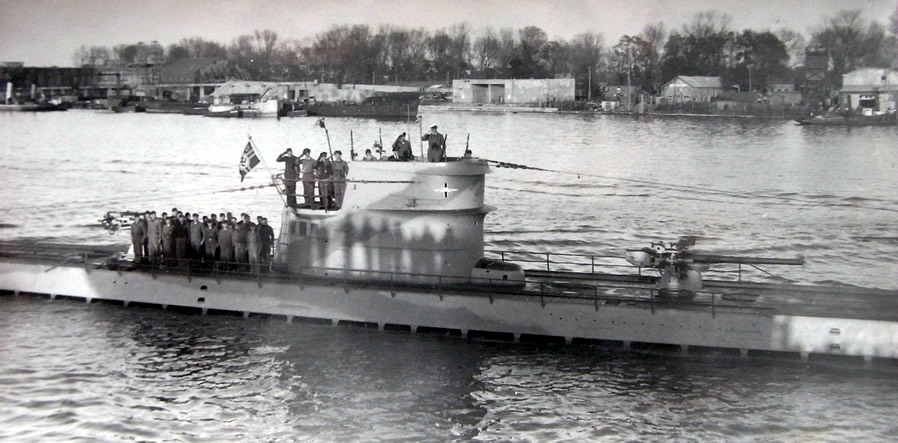 La guerre sous-marine et de surface 1939 - 1945 - Page 39 17611