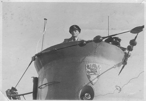 La guerre sous-marine et de surface 1939 - 1945 - Page 35 372_ki11