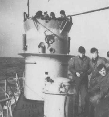 La guerre sous-marine et de surface 1939 - 1945 - Page 53 37_kio20
