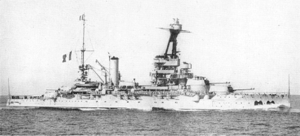 La guerre sous-marine et de surface 1939 - 1945 - Page 36 Lorrai10