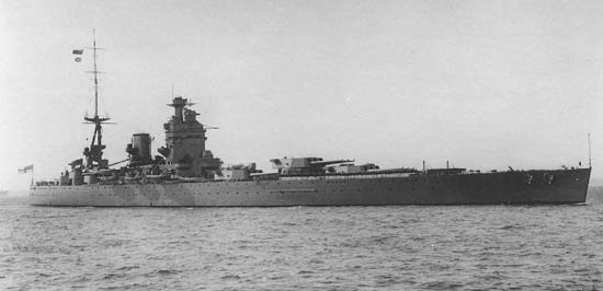 La guerre sous-marine et de surface 1939 - 1945 - Page 4 Rodney11