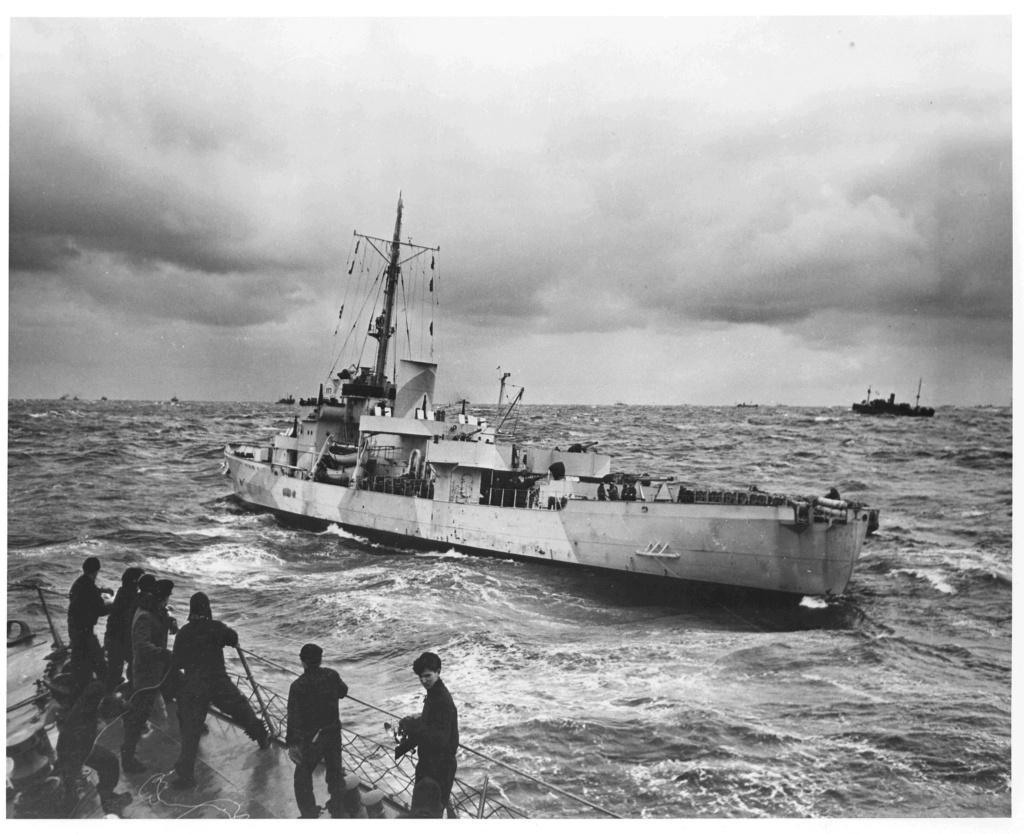 La guerre sous-marine et de surface 1939 - 1945 - Page 52 Spence11