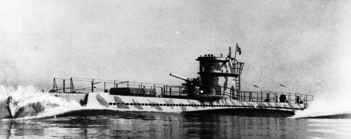 La guerre sous-marine et de surface 1939 - 1945 - Page 50 Triton13