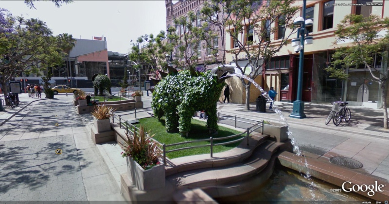 STREET VIEW : Les statues d'animaux dans le monde Stegos10