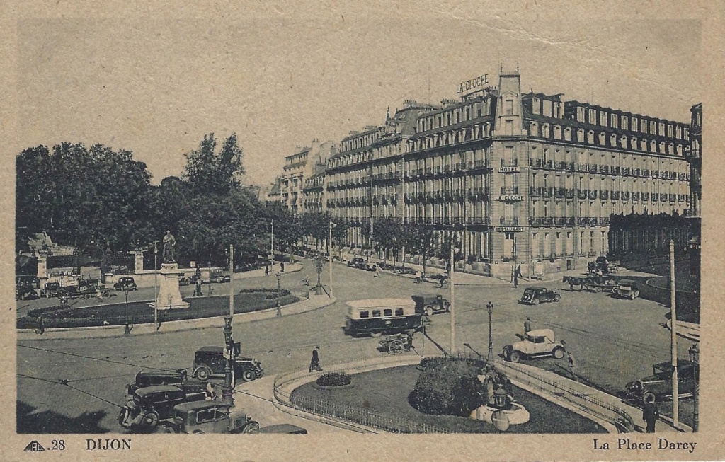 Cartes Postales Anciennes de garages PEUGEOT (Garages, Agences et Concessions) - Page 2 Place_11