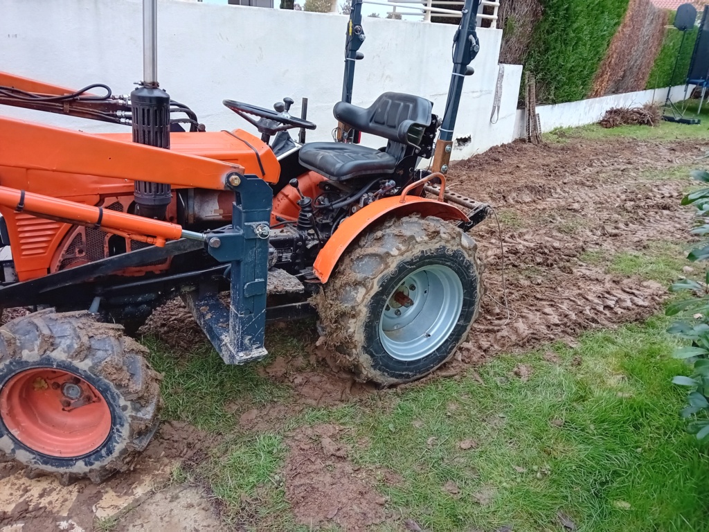 mon nouveau jouet kubota B6100D 4 rm 14 cv - Page 3 20231111