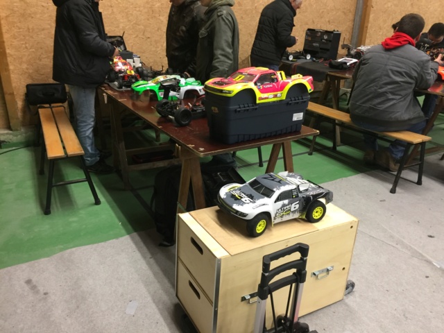 Course indoor 1/10tt MRCC Corzé 27 Janvier 2019  1f211310