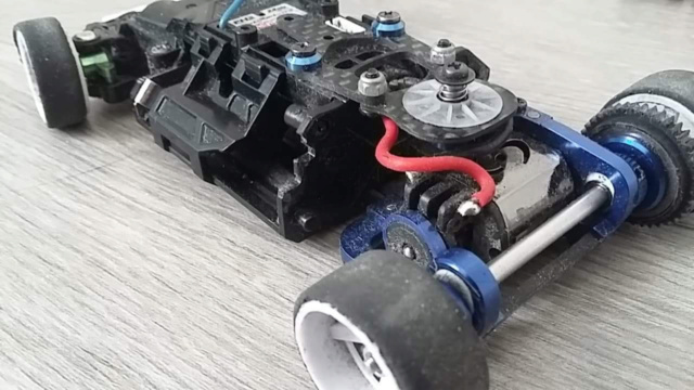 Kyosho mini z mr03 8c356e10