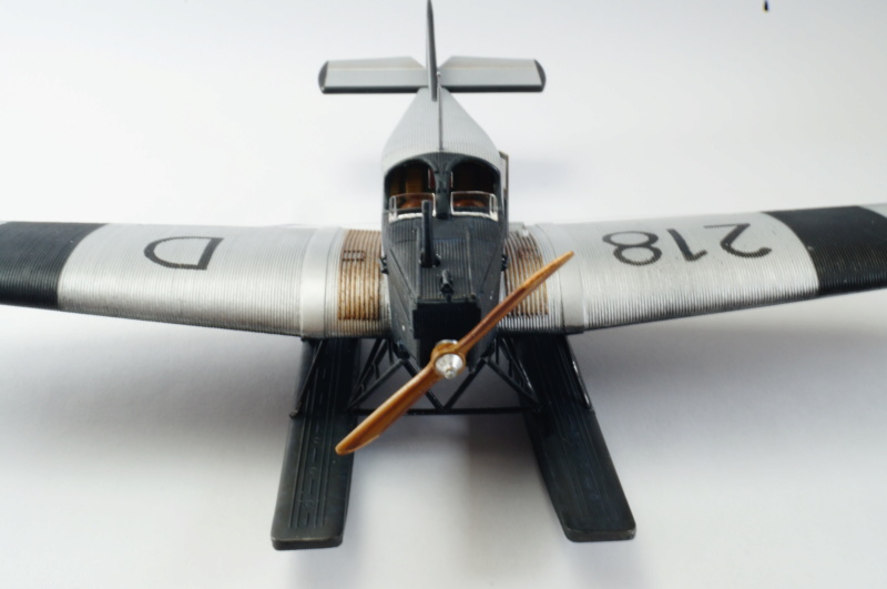 [Revell] Junkers F13W, 1/72 Dsc03210