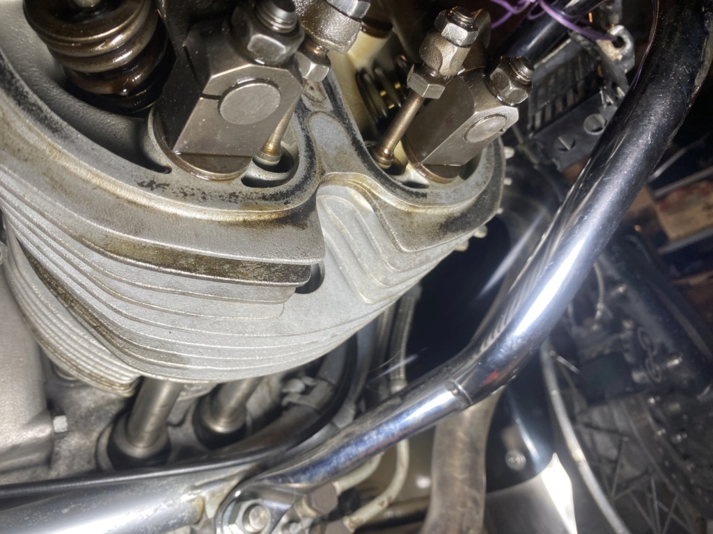 [R100R] C'est quoi ce gremlins dans mon moteur ?  Img_6914