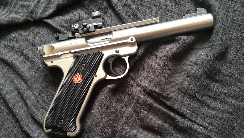 ruger Mark4 ou S&W victory Img_2011