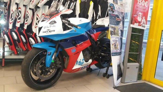 CBR 600 RR PC40 2007 27000km 5500euros Vendue!! Fb_img36