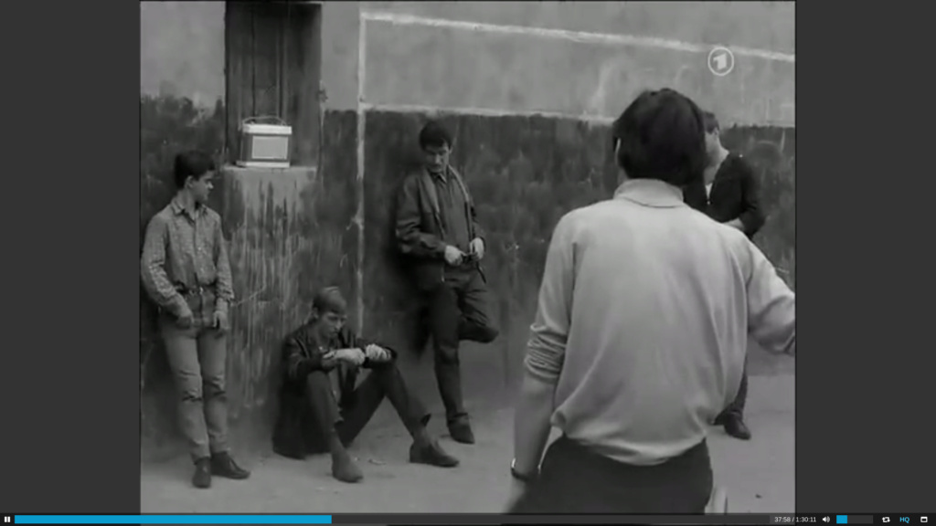 Tranches de vie de motards dans la RDA des années 1960 Jahrga25