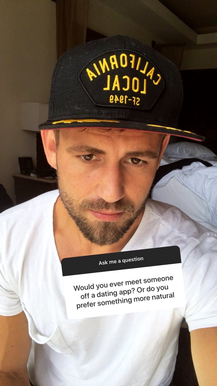 iHeartPodcastAwards - Nick Viall - Bachelor 21 - FAN Forum - Discussion #27 - Page 35 42806310