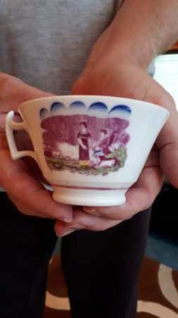 Porcelain teacup help? 20181033