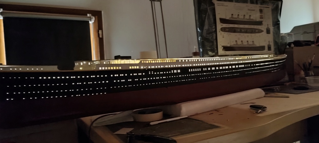 RMS Titanic [Trumpeter 1/200°] de panther - Page 6 Img_2259