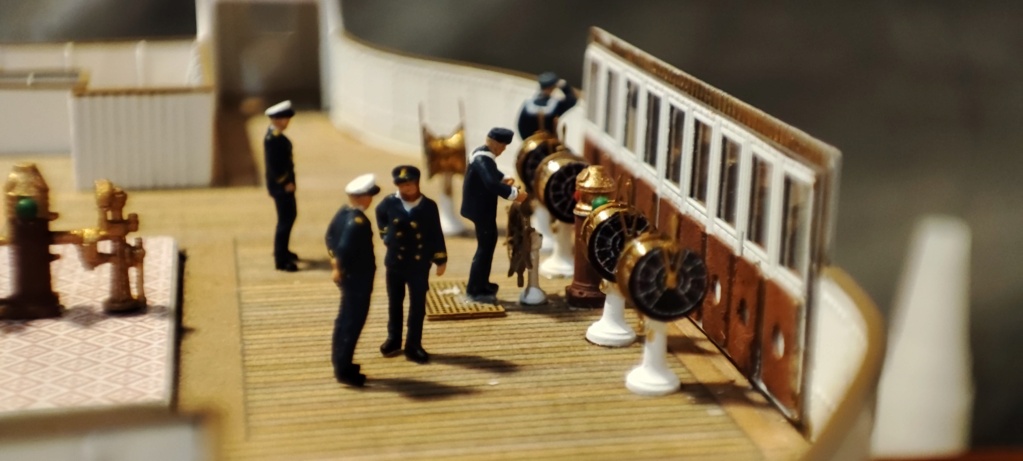 RMS Titanic [Trumpeter 1/200°] de panther - Page 12 Img_2665