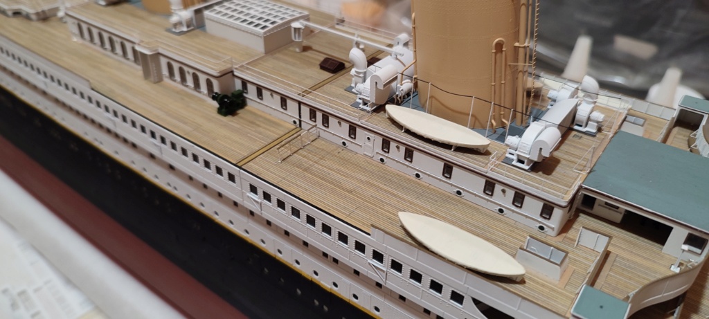 RMS Titanic [Trumpeter 1/200°] de panther - Page 13 Img_2899