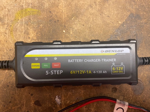 Chargeur de Batterie Moto [TERMINE] Img_3413