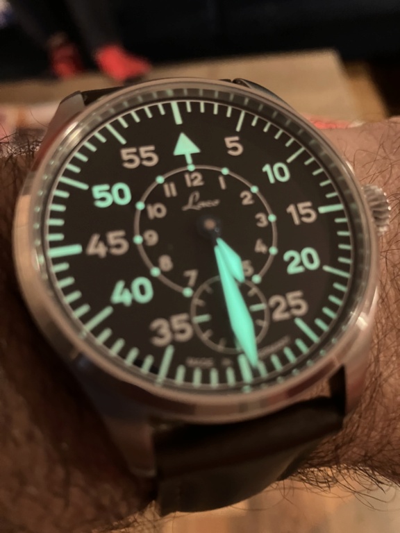 flieger - Feu de vos montres d'aviateur, ou inspirées du monde aéronautique - Page 39 Cd308b10