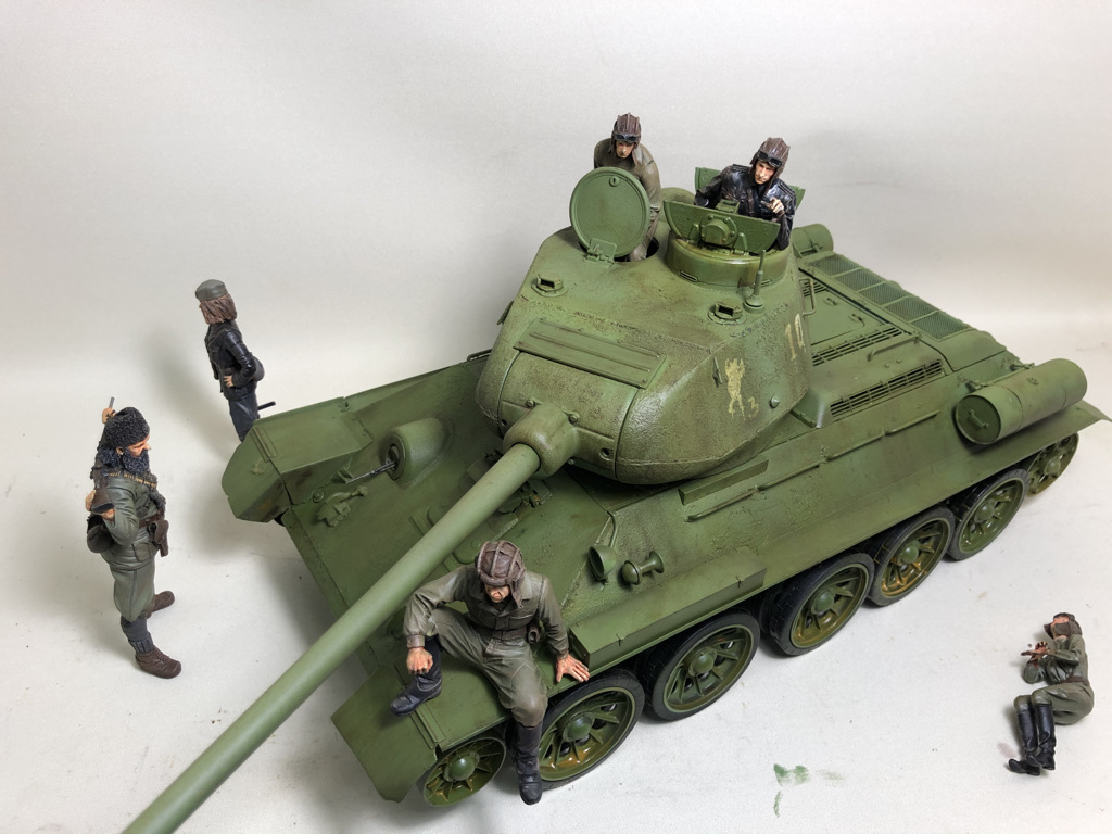 T34 85 in 1/16 von Trumpeter - Seite 2 732d9010