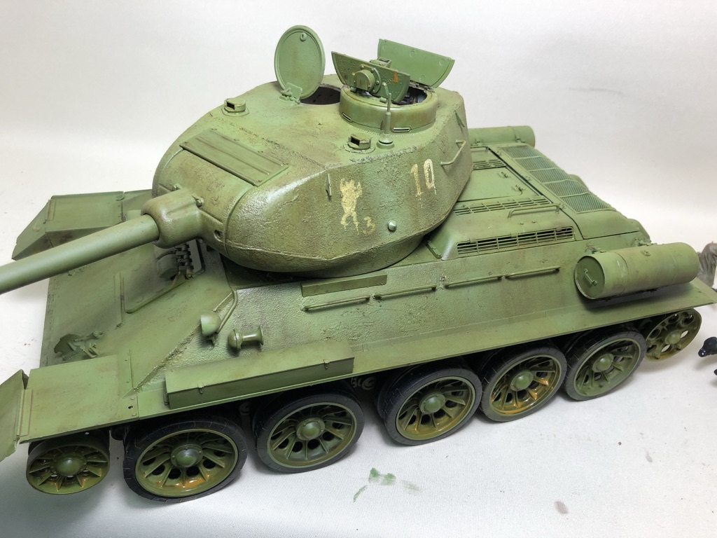 T34 85 in 1/16 von Trumpeter - Seite 2 B24c0110