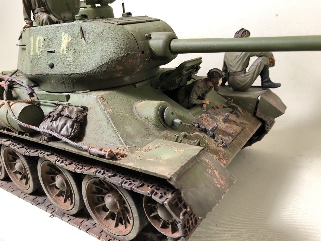 T34 85 in 1/16 von Trumpeter - Seite 5 Daca7810