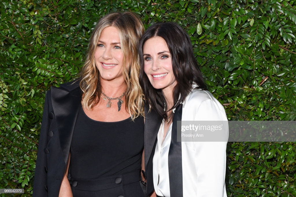 ¿Cuánto mide Courteney Cox? - Real height Gettyi32