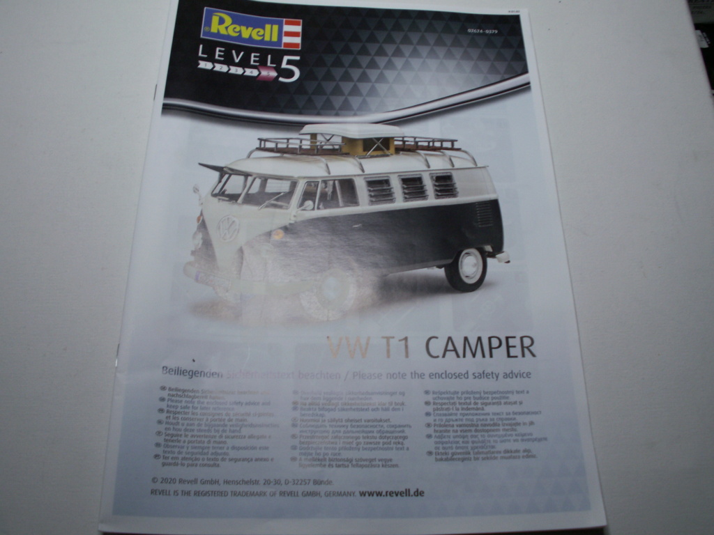 VW T1 CAMPER REVELL 1/24 Pict0245