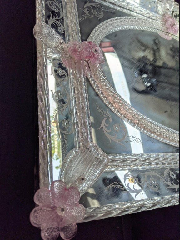 anybody here who knows about Venetian mirrors Pxl_2051