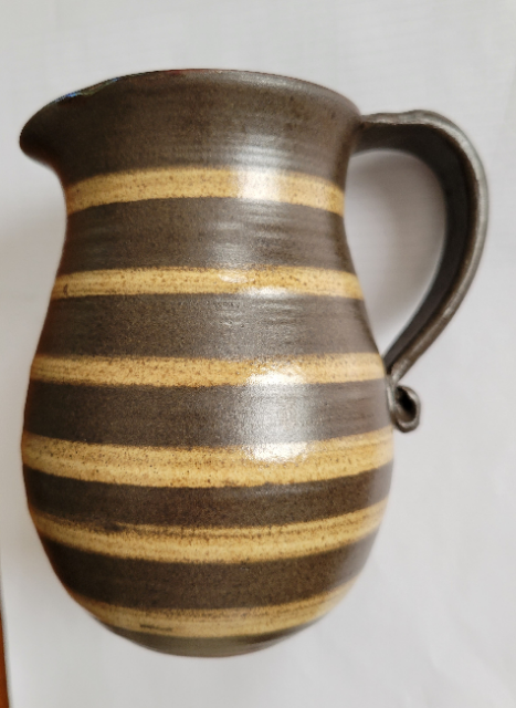 Please help me identify this small pitcher. 020a6511