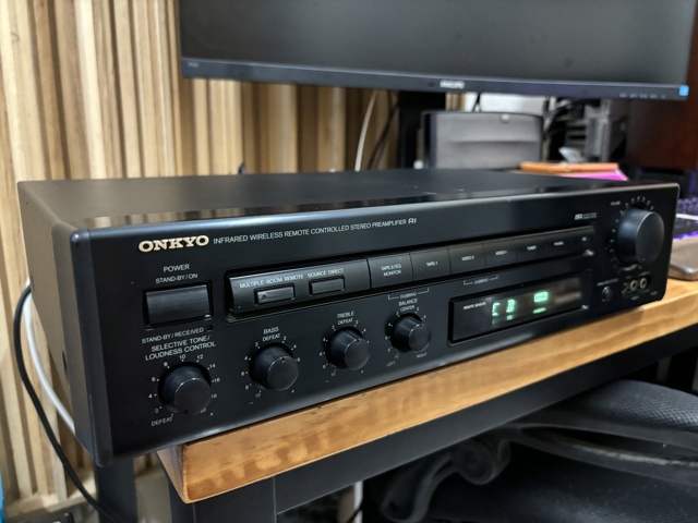 Onkyo Japan Fully Discrete Class A | Source Direct Technology R-1 P301 Preamplifier w/ Phono Stage 218