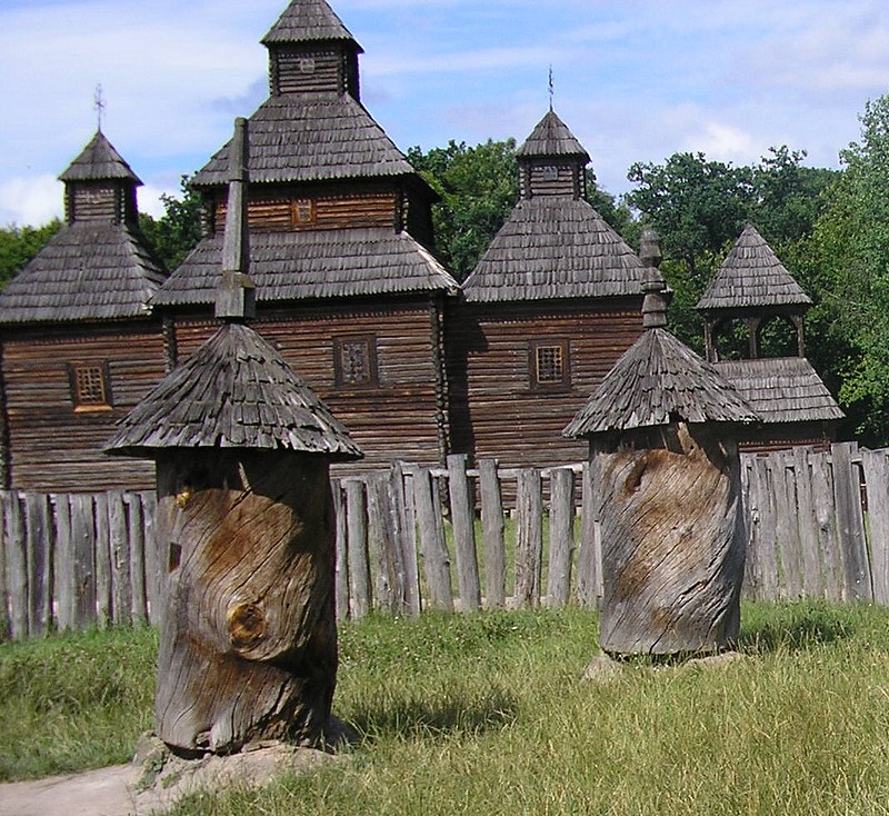 Norvège : Les "stavkirke", églises en "bois debout", et secondairement bien d'autres aspects de ce magnifique pays et de sa culture... Boisuk11