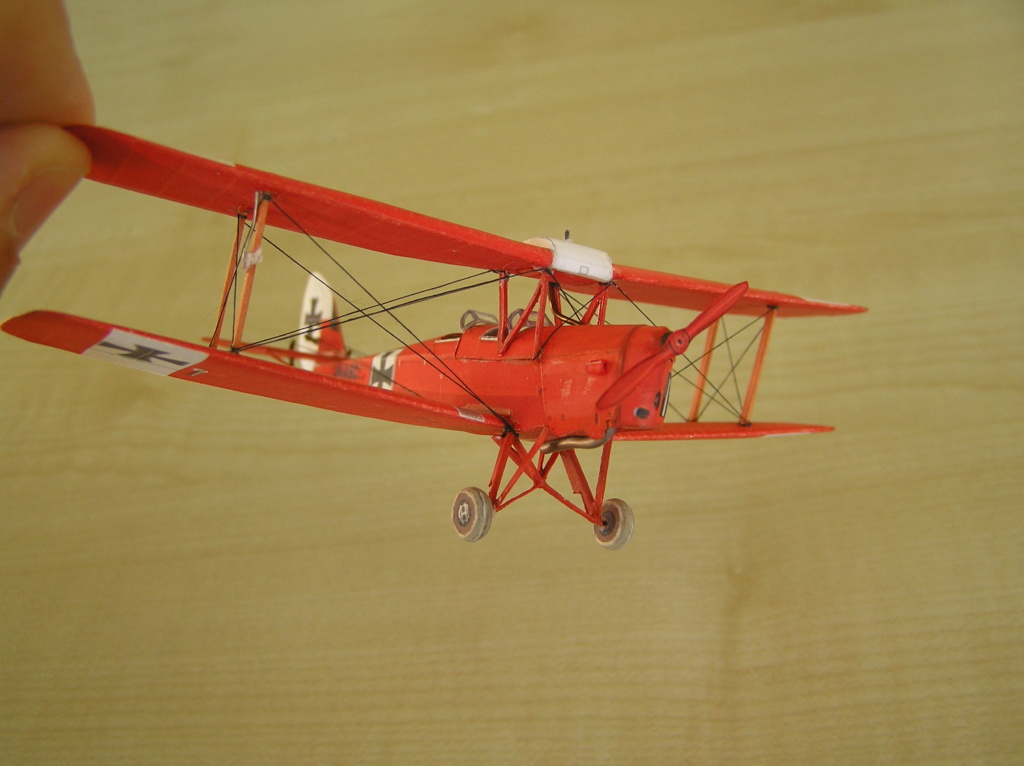 De Havilland Tiger moth, 1:72, Contour creative papier. P1010295