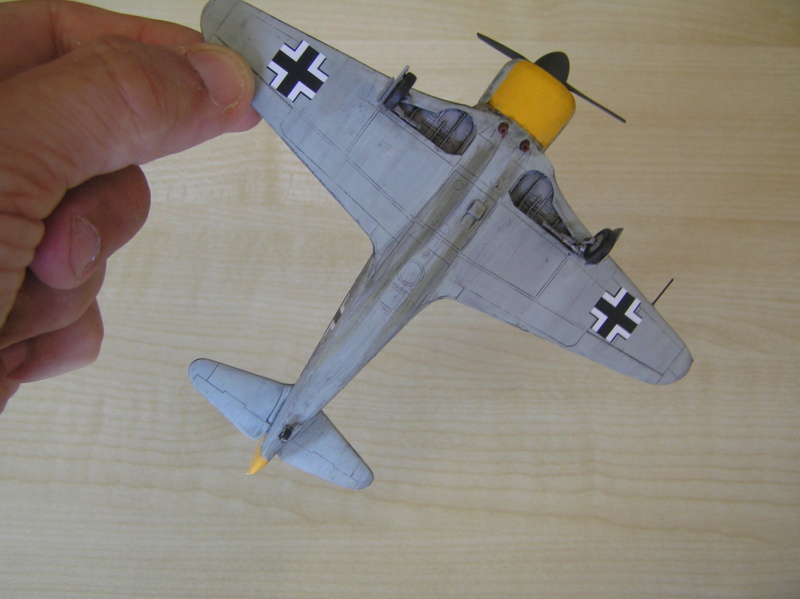[Mikro-Mir], Yakovlev Yak 11, (ou Focke Wulf 190 ?), 1/72 P8180012