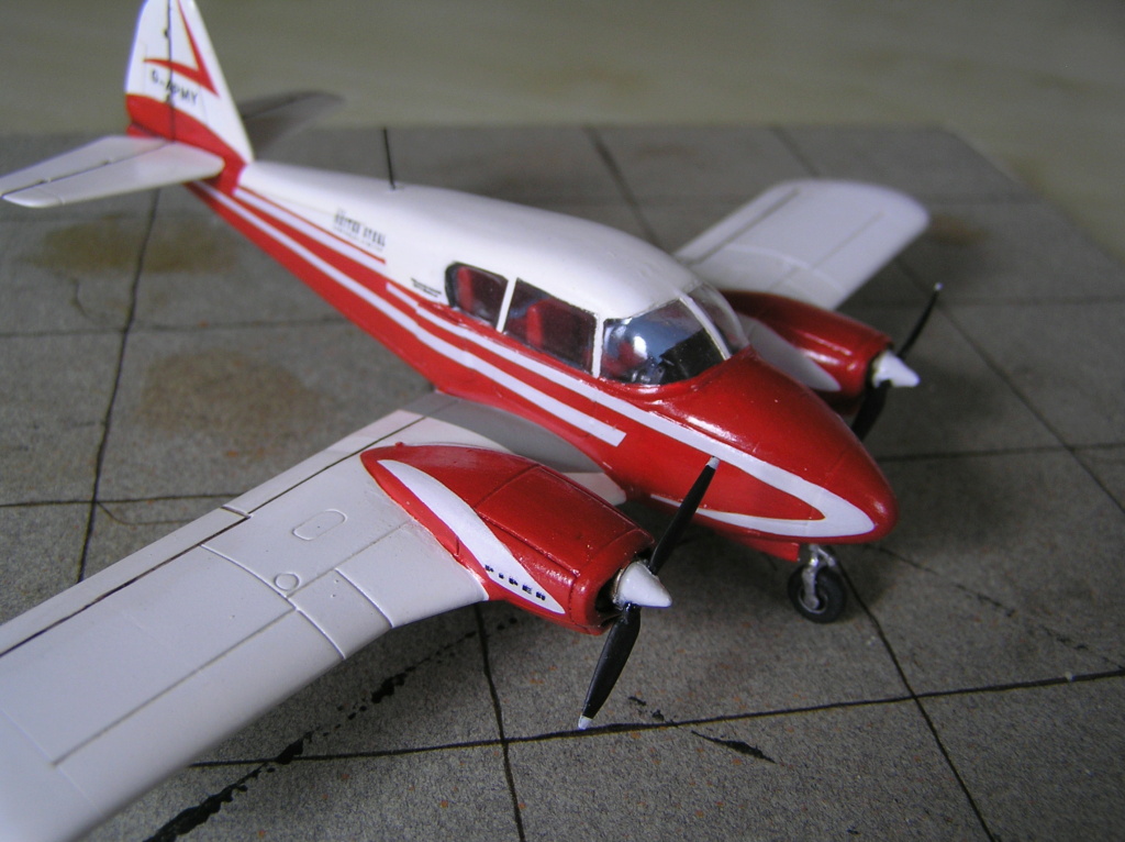 [VFR models], Piper Apache, USA Pa090019